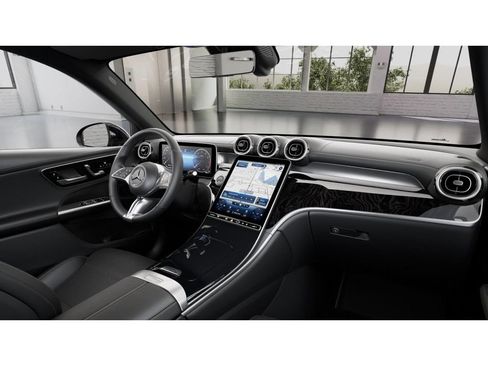 Used 2023 Mercedes-Benz GLC 300 4MATIC image 6