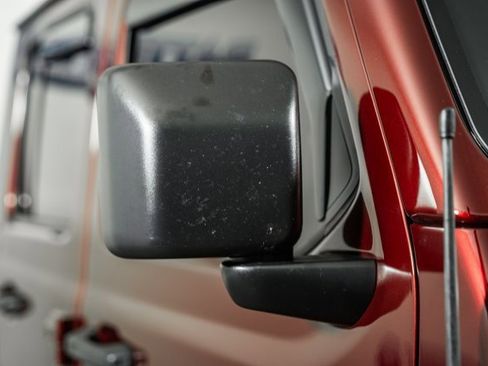 Used 2021 Jeep Gladiator Willys image 19