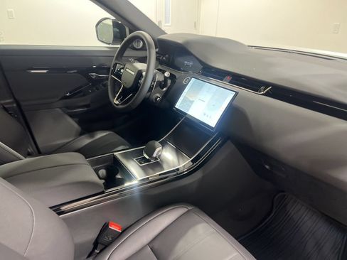 Used 2026 Land Rover Range Rover Evoque Dynamic SE AWD/4WD image 24