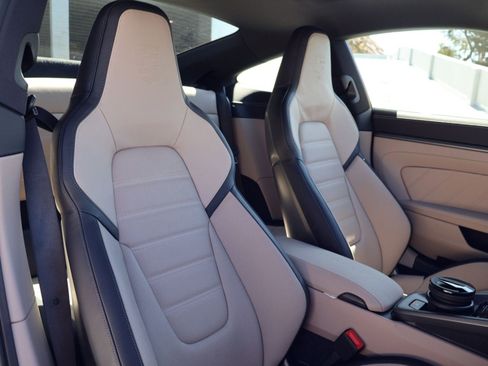 New 2026 Porsche 911 Carrera 4S image 22