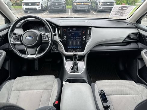 Used 2023 Subaru Outback Premium AWD/4WD image 10