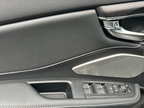 Certified 2025 Acura RDX SH-AWD w/ Advance Package image 12