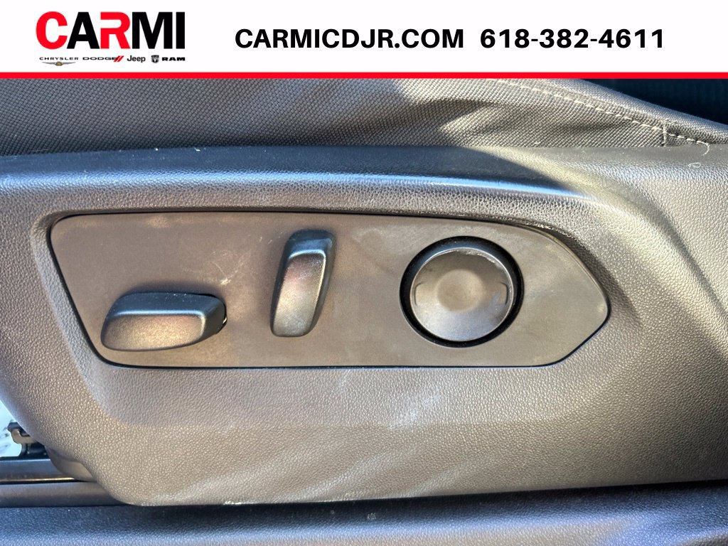Used 2023 Chevrolet Silverado 1500 LT AWD/4WD image 11