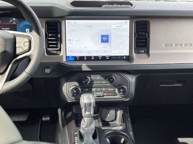 New 2026 Ford Bronco Outer Banks AWD/4WD image 13