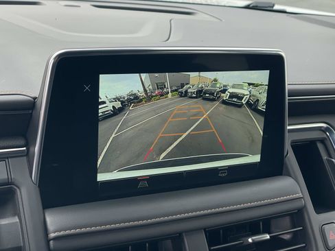 Used 2023 GMC Yukon AT4 image 12