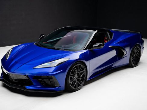 Used 2020 Chevrolet Corvette Stingray Premium Cpe w/ 3LT Preferred Equipment Group image 5