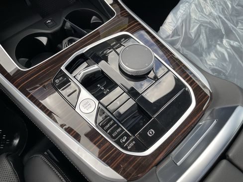 New 2026 BMW X5 xDrive40i w/ M Sport Package image 14