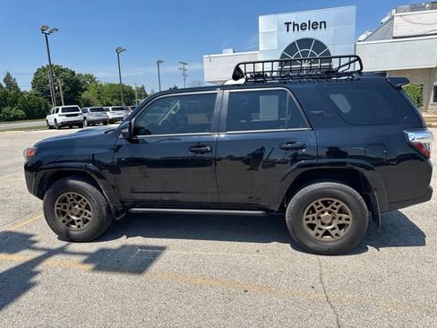 Used 2024 Toyota 4Runner TRD Off-Road Premium AWD/4WD image 12