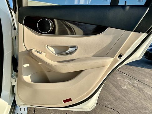 Used 2016 Mercedes-Benz GLC 300 GLC 300 image 25