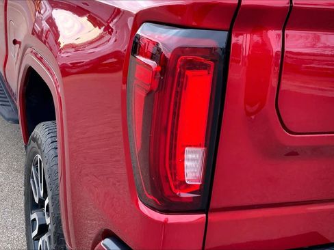 Used 2024 GMC Sierra 1500 AT4 w/ Technology Package image 28