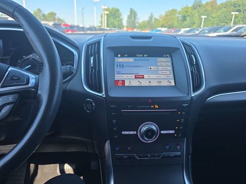 Used 2019 Ford Edge Titanium w/ Equipment Group 301A AWD/4WD image 30