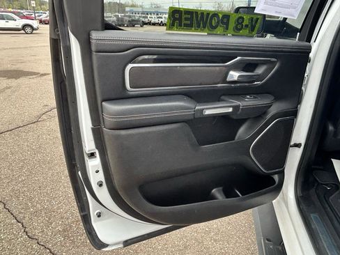 Used 2019 RAM 1500 Laramie w/ Sport Appearance Package AWD/4WD image 13