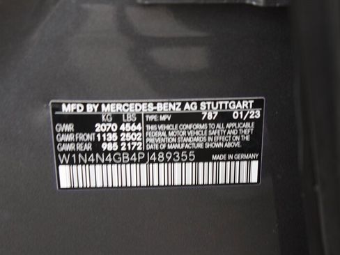 Used 2023 Mercedes-Benz GLA 250 w/ Premium Package image 27