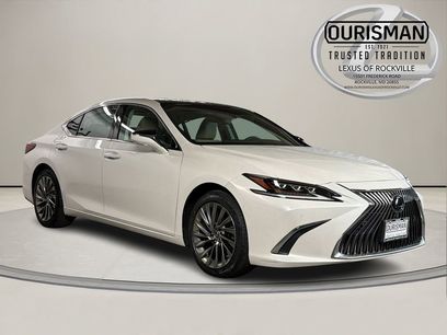 Used 2019 Lexus ES 350 Ultra Luxury w/ Accessory Package 2