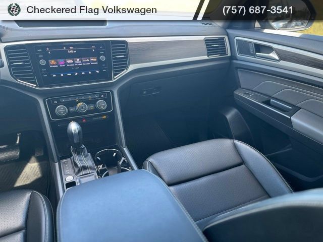 Used 2023 Volkswagen Atlas SE w/ Black Wheel Package FWD image 31