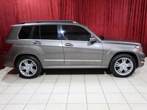 Used 2015 Mercedes-Benz GLK 350 2WD image 8