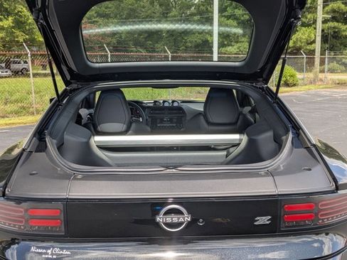 Certified 2024 Nissan Z Performance w/ Floor Mat Package image 27