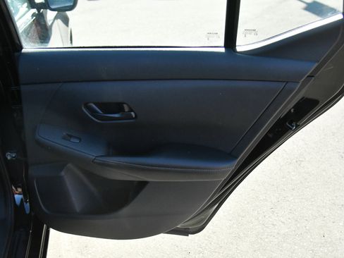 Used 2025 Nissan Sentra SV FWD image 34