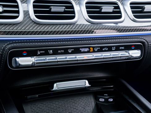 Used 2024 Mercedes-Benz GLE 53 AMG 4MATIC Coupe image 27