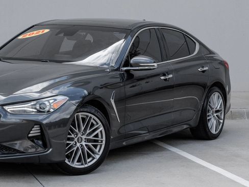 Used 2021 Genesis G70 2.0T w/ Elite Package RWD image 13