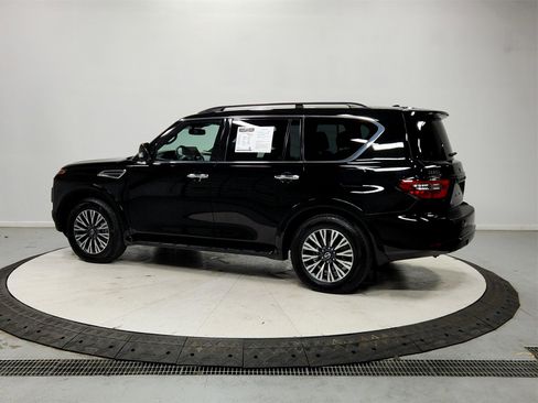 Used 2023 Nissan Armada SL w/ Midnight Edition Package image 5