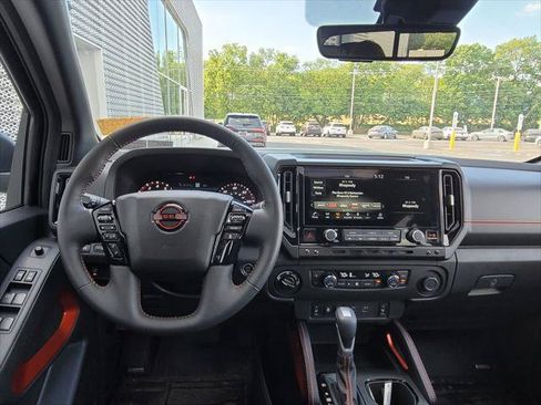 Used 2025 Nissan Frontier PRO-4X w/ Pro Premium Package AWD/4WD image 20