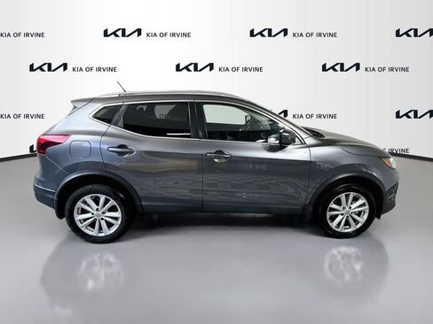 Used 2018 Nissan Rogue Sport SV FWD image 9