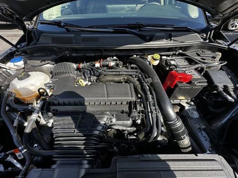 Used 2025 Lincoln Corsair AWD image 31