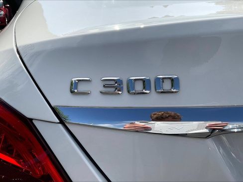 Used 2015 Mercedes-Benz C 300 4MATIC Sedan image 23