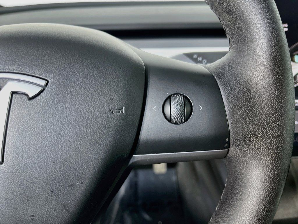 Used 2023 Tesla Model 3 Standard Range RWD image 15