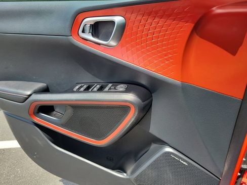 Certified 2025 Kia Soul GT-Line w/ GT-Line Technology Package FWD image 32