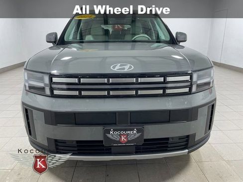 Used 2024 Hyundai Santa Fe SEL image 2