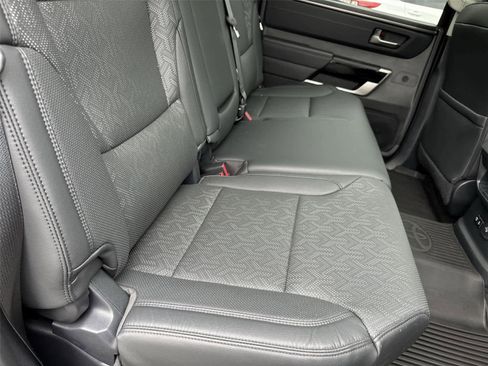Used 2024 Toyota Tundra Limited AWD/4WD image 15