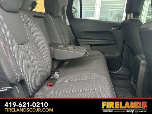 Used 2017 GMC Terrain SLE image 18