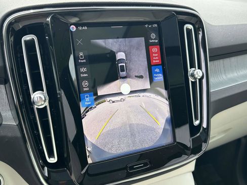 New 2026 Volvo XC40 B5 Ultra w/ Protection Package Premier image 29