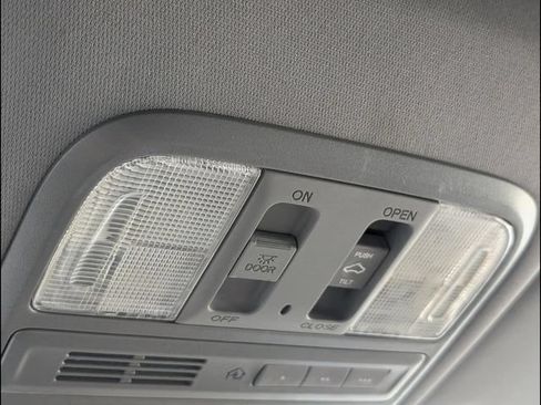 Used 2012 Honda Pilot EX-L image 17