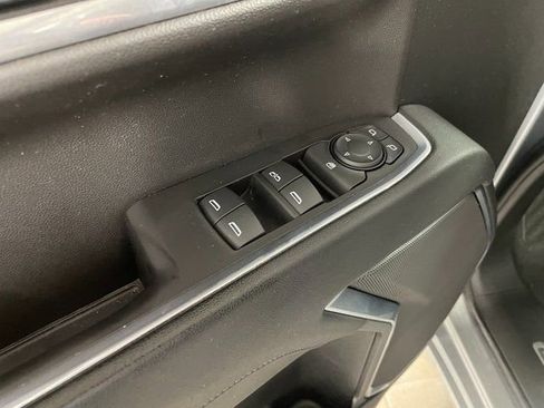 Used 2023 Chevrolet Silverado 1500 LT AWD/4WD image 19