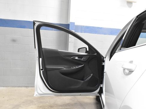 Used 2023 Chevrolet Malibu LT w/ Driver Confidence Package FWD image 12