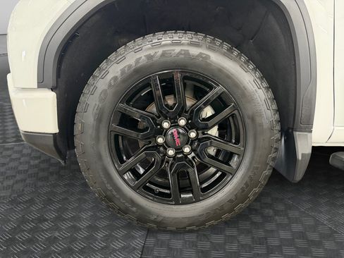 Used 2024 GMC Sierra 1500 Elevation w/ X31 Off-Road Package AWD/4WD image 29