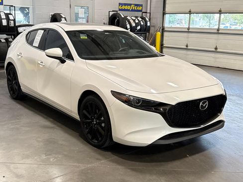 Certified 2026 MAZDA MAZDA3 2.5 S Hatchback w/ Premium Pkg FWD image 3