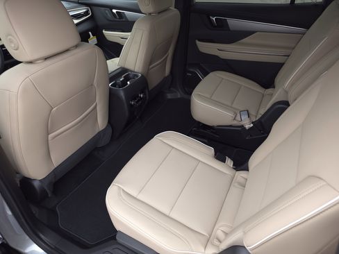 New 2026 Buick Enclave Preferred w/ Power Package image 29