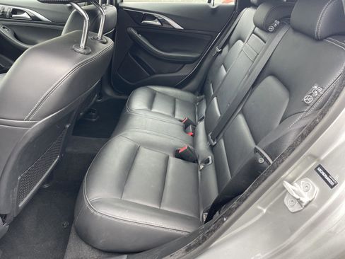 Used 2018 INFINITI QX30 Premium w/ Cargo Package image 6