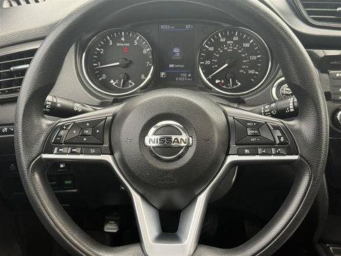 Used 2019 Nissan Rogue SV AWD/4WD image 26
