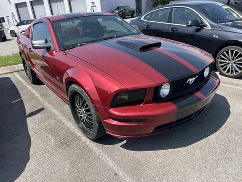 Used 2007 Ford Mustang GT Premium RWD image 3
