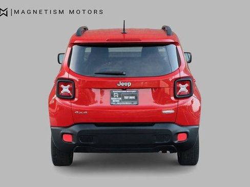 Used 2015 Jeep Renegade Latitude AWD/4WD image 8