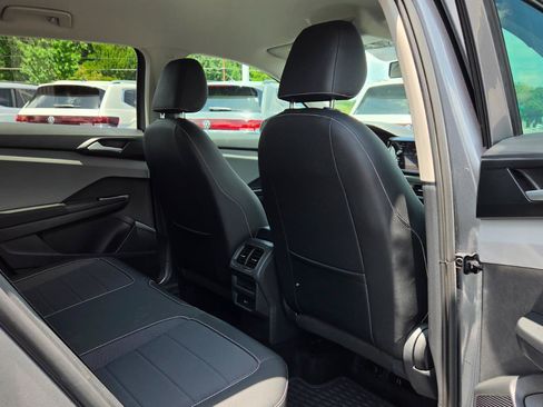 Certified 2022 Volkswagen Taos SE AWD/4WD image 52