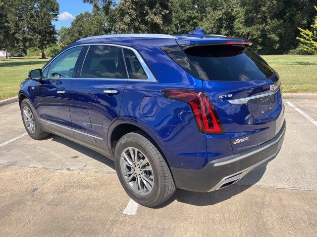 Used 2023 Cadillac XT5 Premium Luxury w/ Technology Package FWD image 3
