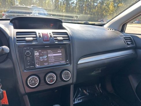 Used 2014 Subaru Impreza 2.0i Limited image 13