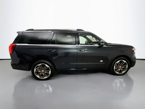 Used 2025 Ford Expedition King Ranch AWD/4WD image 8