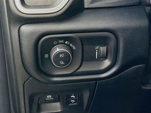 Used 2021 RAM 1500 Big Horn AWD/4WD image 17
